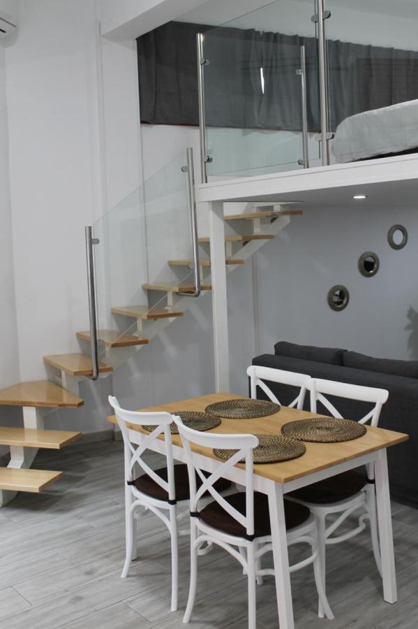 Nidillos Apartment *